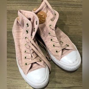 Converse size 8 | herringbone mesh high top